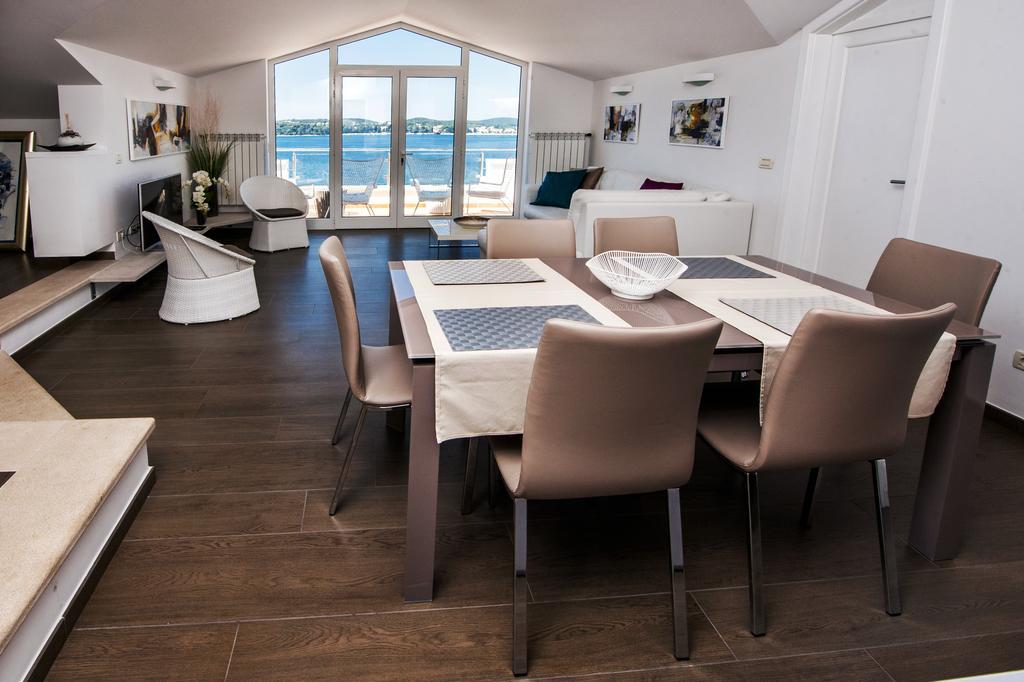 Corte Dei Merli Suite & Room Ровінь Номер фото